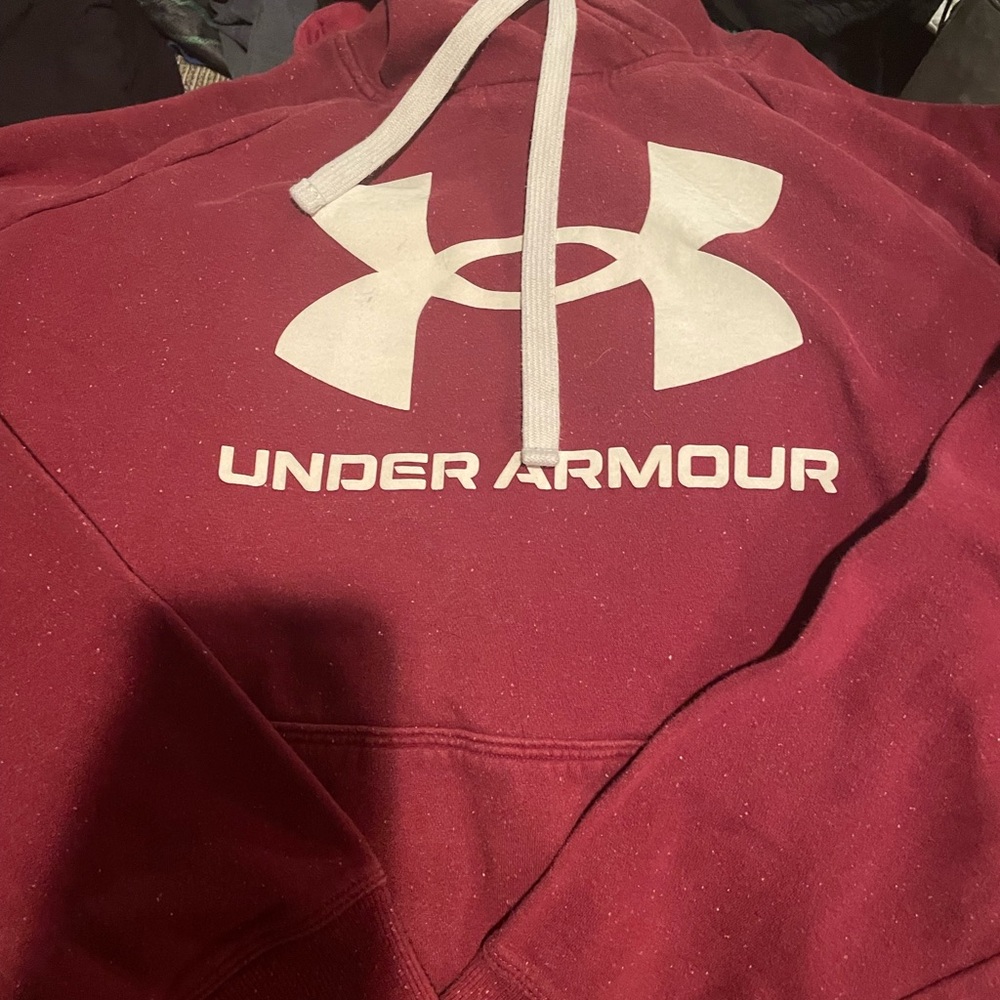 XL Under Armour Hoodie
